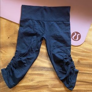 🙏 Lululemon Awakening Crop